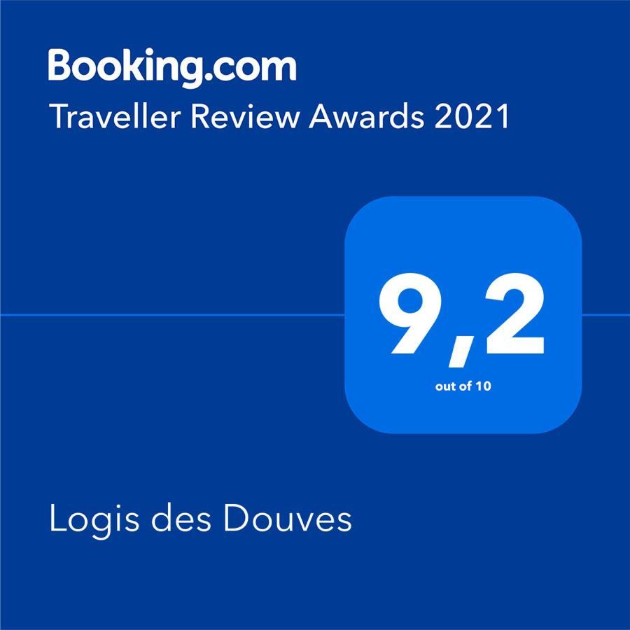Bed and Breakfast Logis Des Douves Tiffauges Экстерьер фото