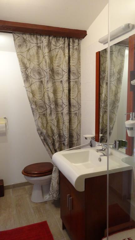 Bed and Breakfast Logis Des Douves Tiffauges Экстерьер фото